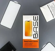 Защитное стекло BASE iPhone 13/13 Pro/14/16e черное
